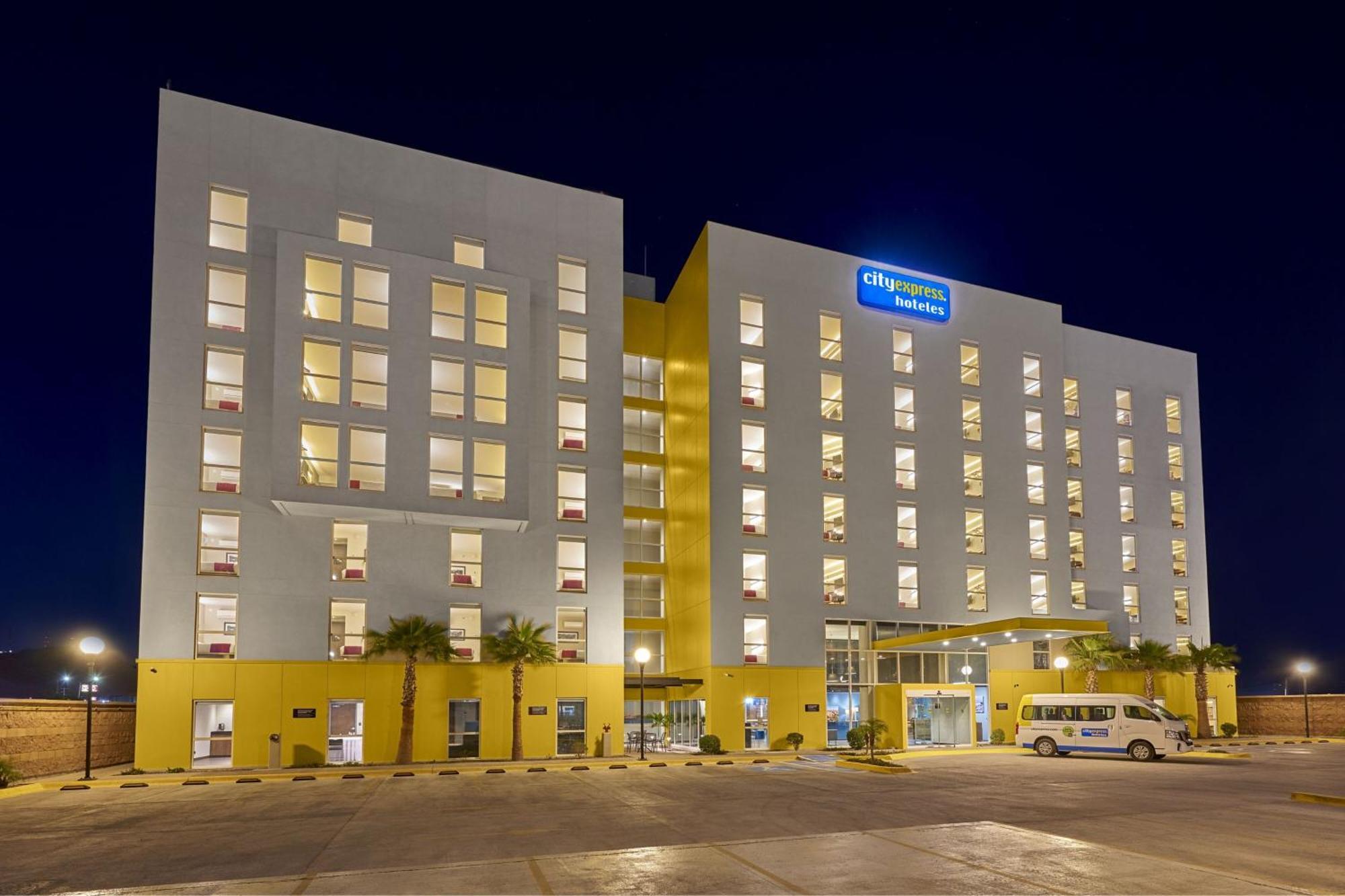 City Express By Marriott Hermosillo Expo Bagian luar foto