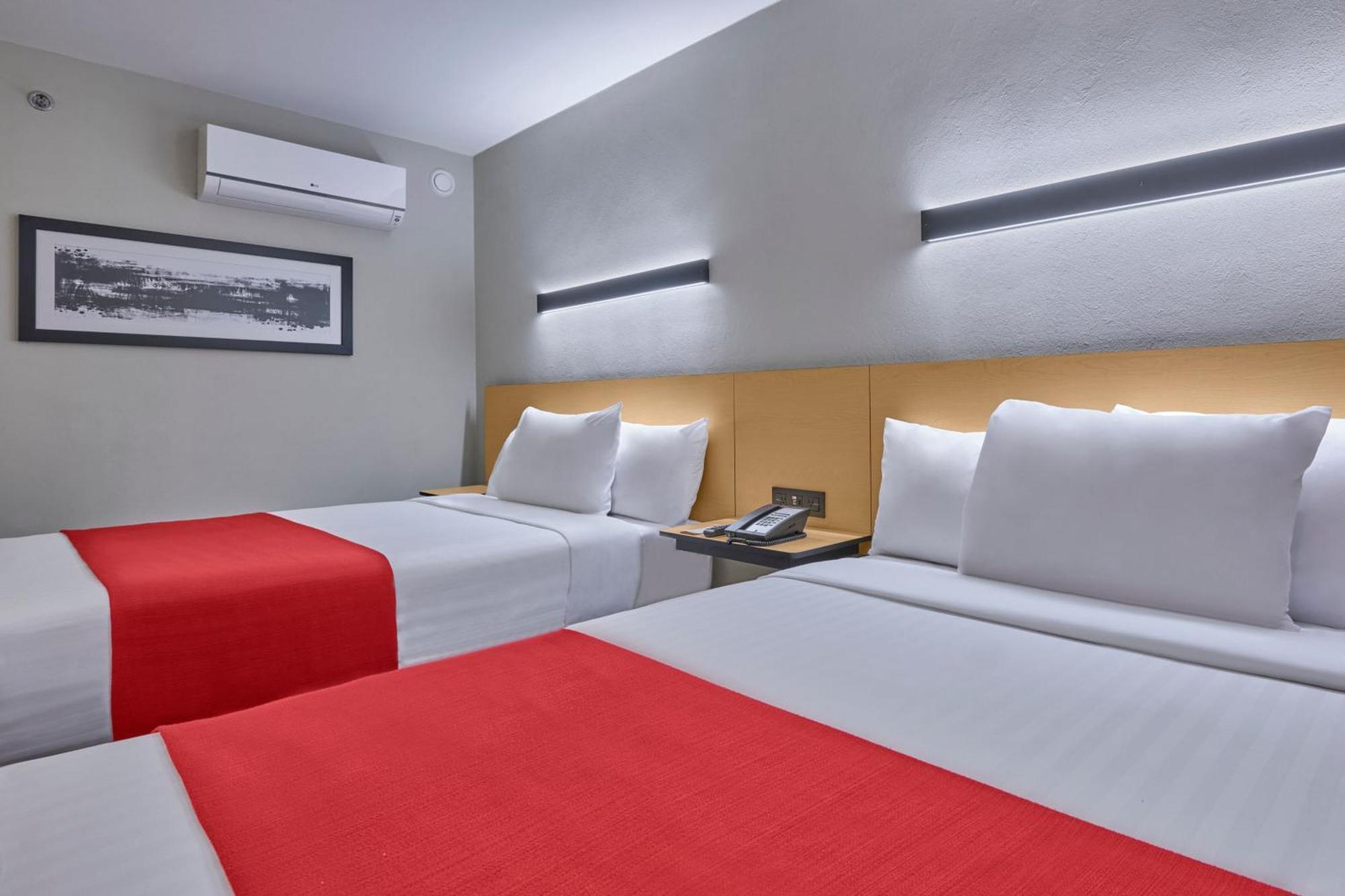 City Express By Marriott Hermosillo Expo Bagian luar foto