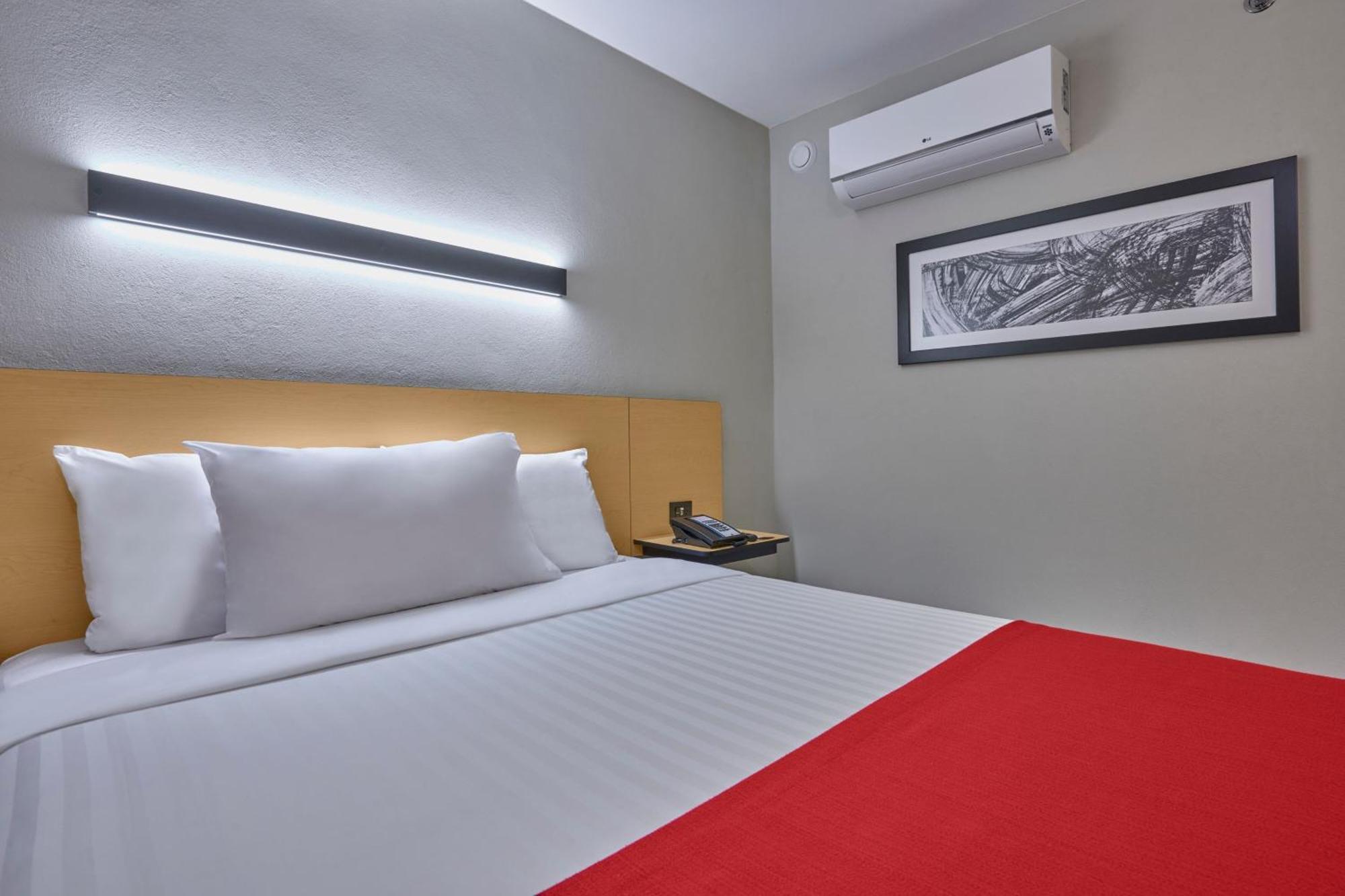 City Express By Marriott Hermosillo Expo Bagian luar foto