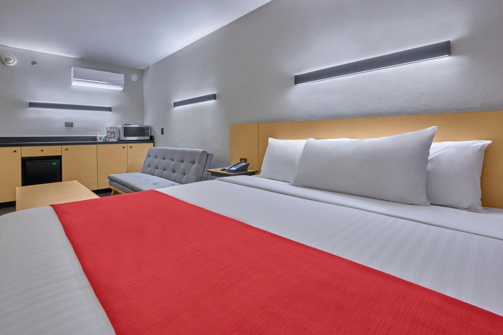 City Express By Marriott Hermosillo Expo Bagian luar foto
