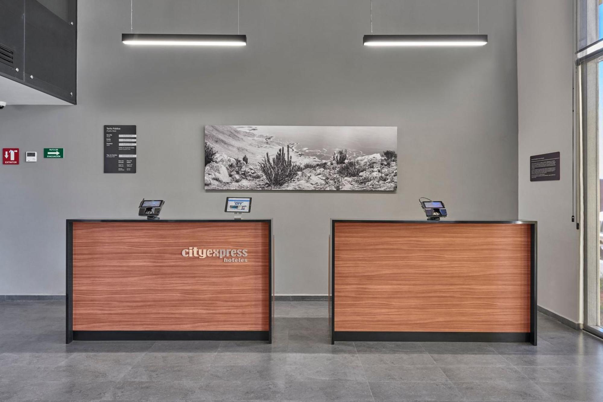 City Express By Marriott Hermosillo Expo Bagian luar foto